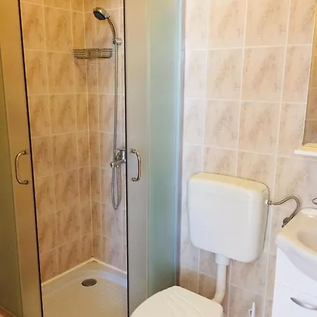 Gubo Apartament *